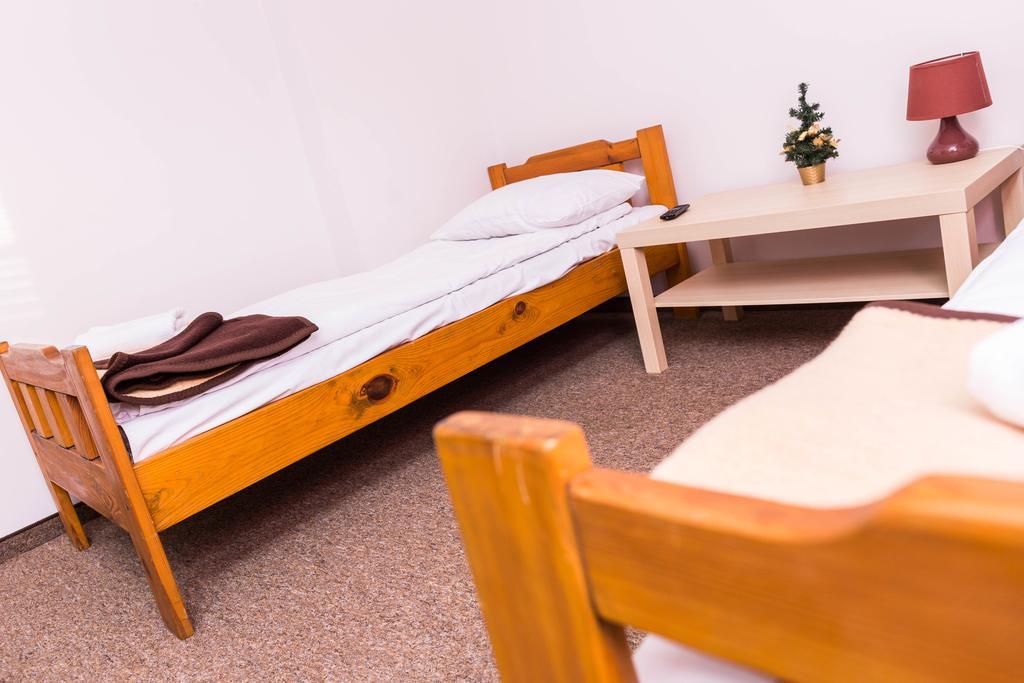 Hotel Astra Bartoszyce Oda fotoğraf