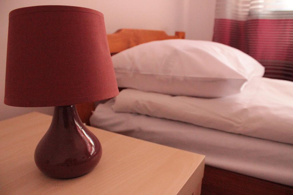 Hotel Astra Bartoszyce Oda fotoğraf